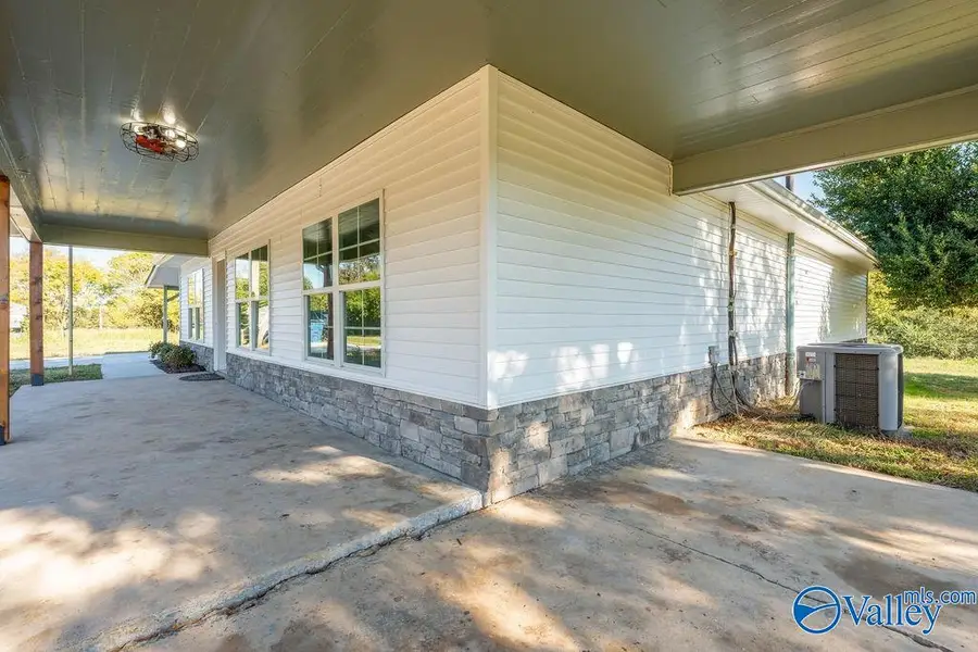 2560 Swearengin Road, Grant, AL 35747 - #3