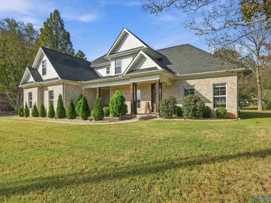 622 Old Big Cove Road, Owens Cross Roads, AL 35763 - #3