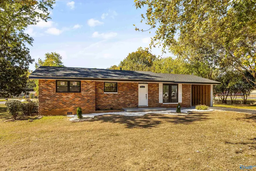 1001 Hillview Drive Nw, Huntsville, AL 35816 - #2
