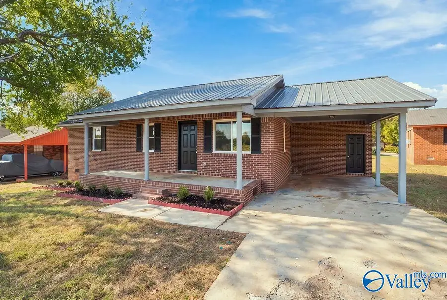 1265 James Avenue, Courtland, AL 35618 - #2