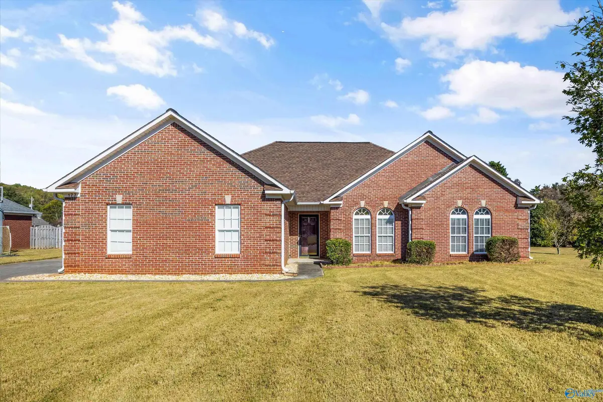 177 Timber Oak Road, Huntsville, AL 35806 - #1