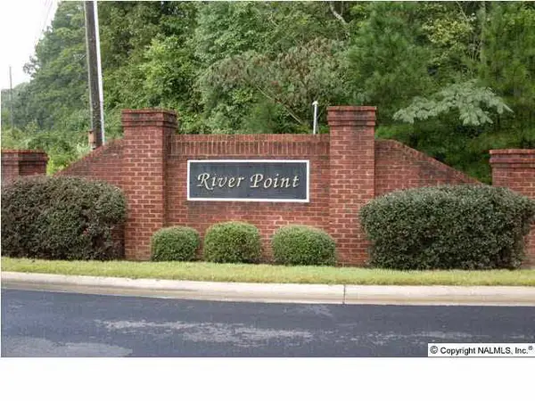 110 River Point Road, Rainbow City, AL 35906