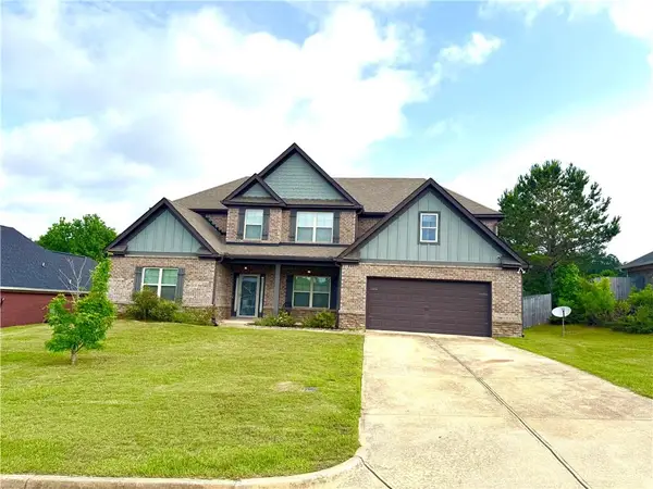 41 Tree Top Hill, Smiths Station, AL 36877