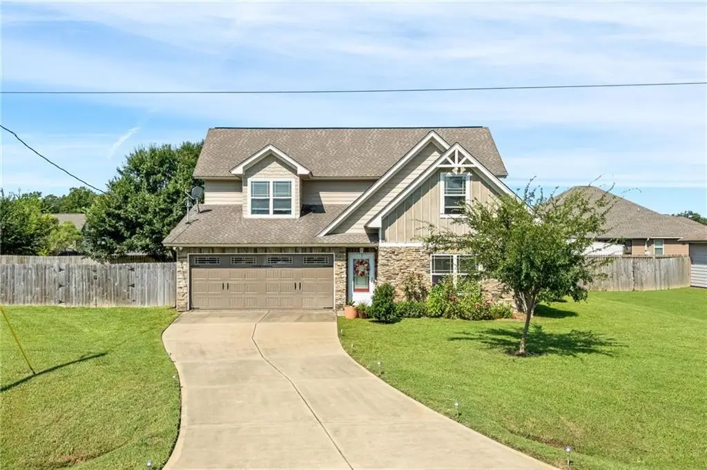14 Greyhawk Court, Fort Mitchell, AL 36856 - Image #1