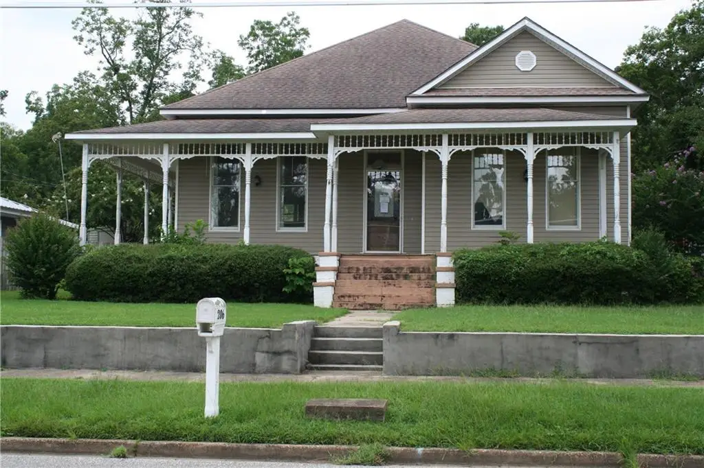 206 Sanford Avenue, Eufaula, AL 36027 - Image #1
