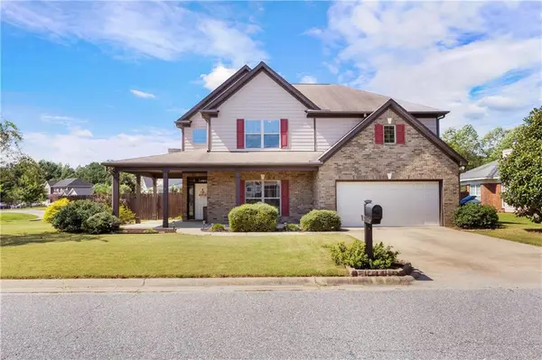 76 Lincolnshire Lane, Phenix City, AL 36870