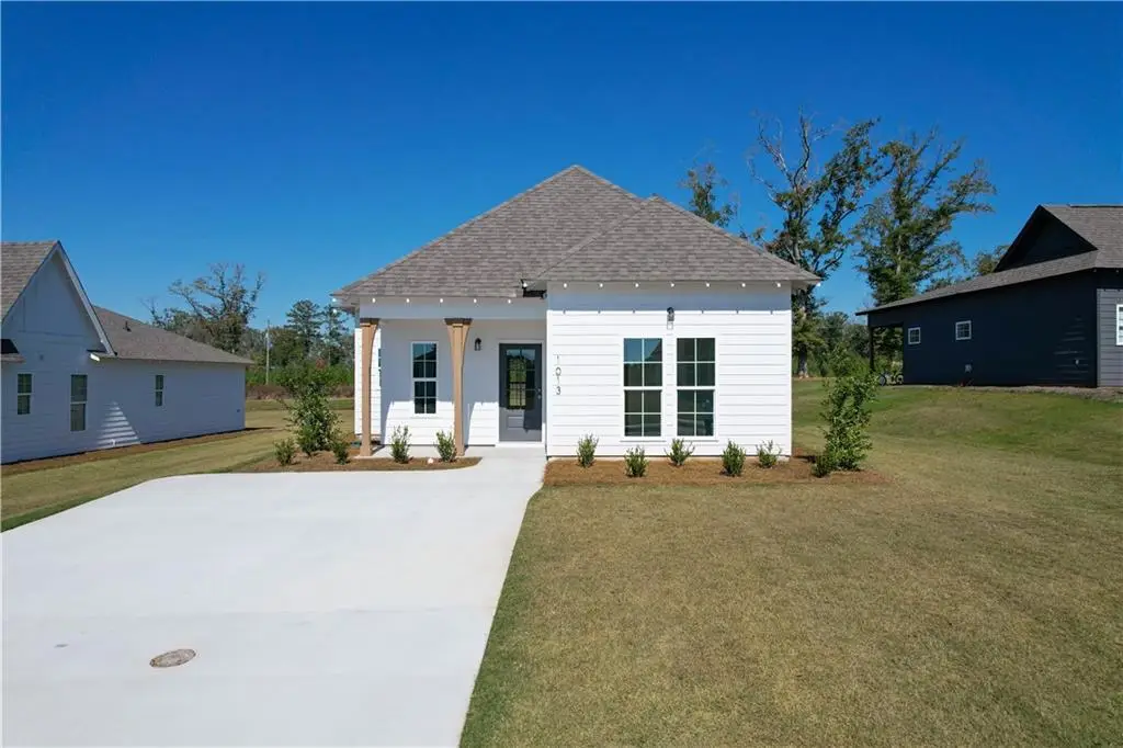 1013 Crossing Court, Valley, AL 36854 - Image #1