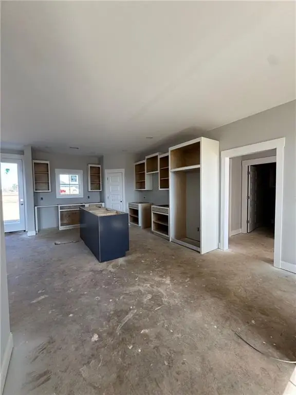 1111 Clara Dr E, Valley, AL 36854 - Image #2