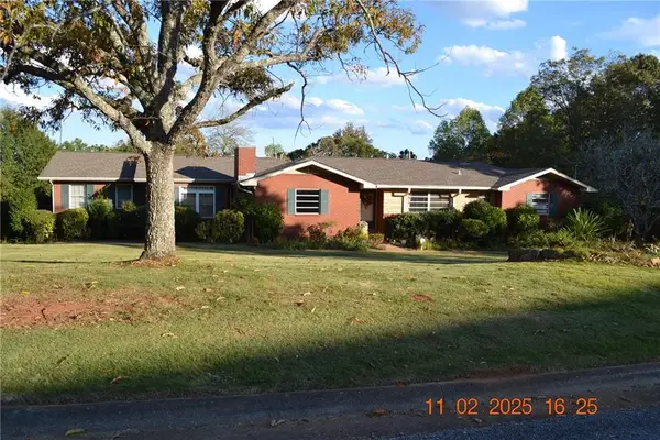 3208 11th Avenue, Phenix City, AL 36867