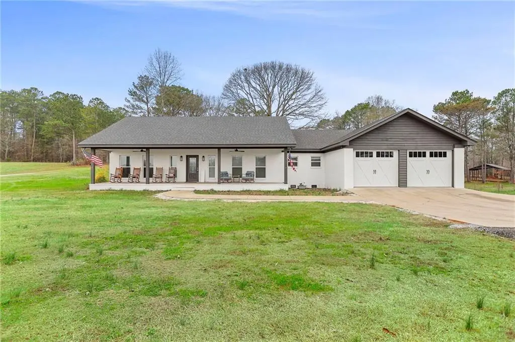 464 County Road 125, Roanoke, AL 36274 - #1