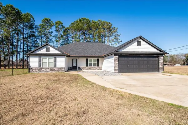 47 Wheatland Way, Fort Mitchell, AL 36856