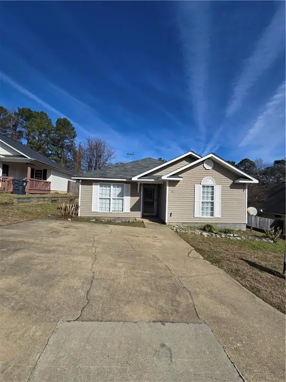 9 Lexington Circle, Phenix City, AL 36869