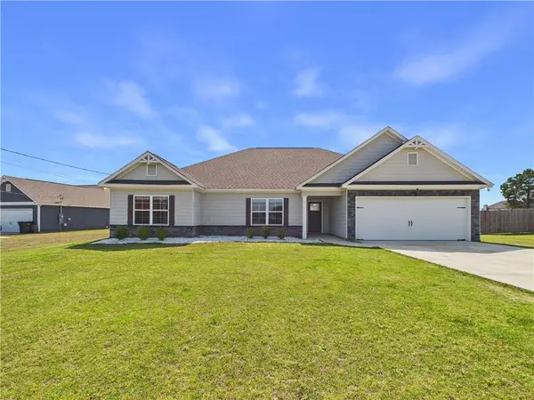 48 Owens Road, Fort Mitchell, AL 36856