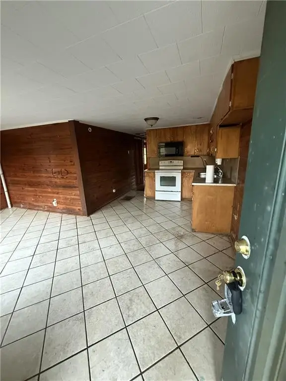 47 Hancock Road, Phenix City, AL 36869 - #2