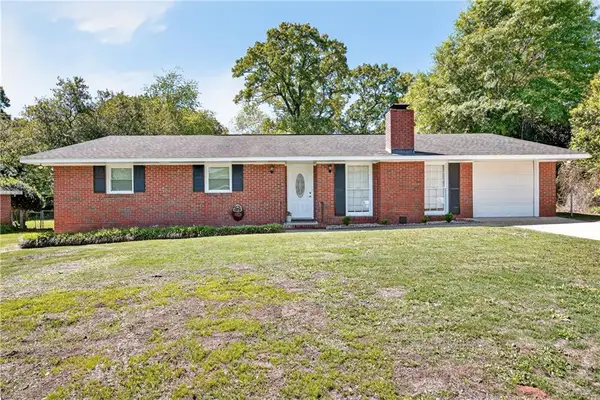 1606 Melanie Ln, Phenix City, AL 36867