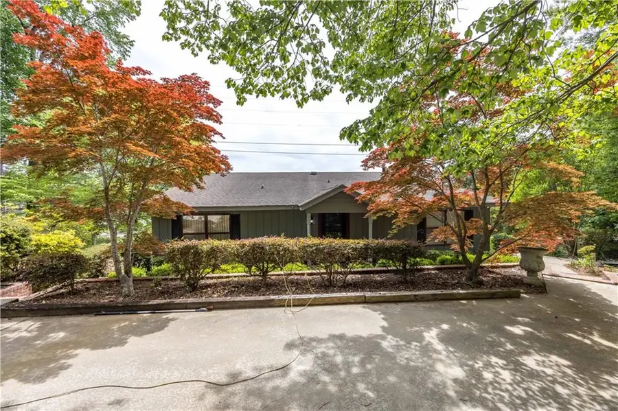 212 Lee Road 841, Valley, AL 36854 - #3