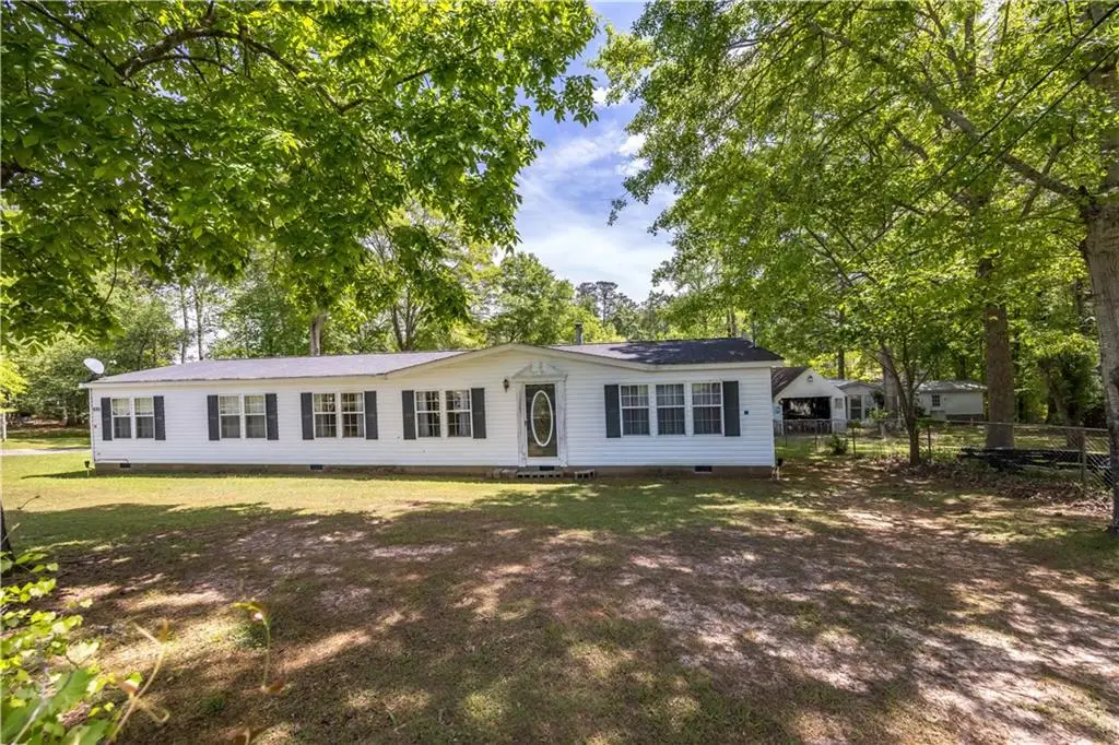 530 Lee Road 371, Valley, AL 36854 - #1