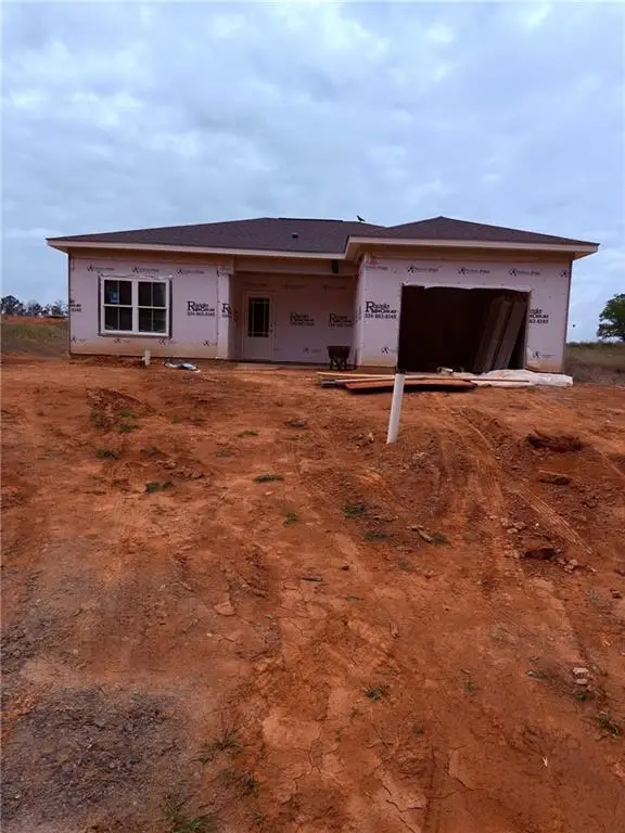 7213 King Road, Valley, AL 36854