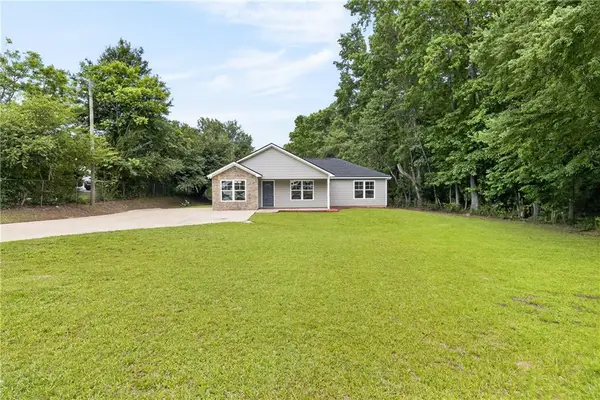 1048 Lee Rd 295 Road, Smiths Station, AL 36877