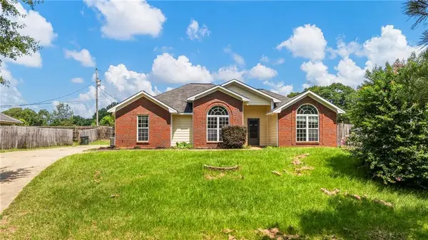 60 Duke Drive, Fort Mitchell, AL 36856