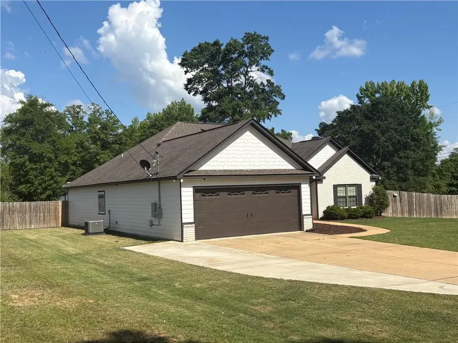 302 Pittman White Road, Smiths Station, AL 36877 - #3
