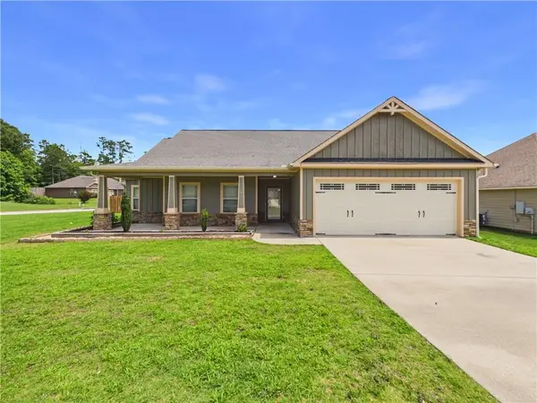 1 Woodchase Court, Phenix City, AL 36870