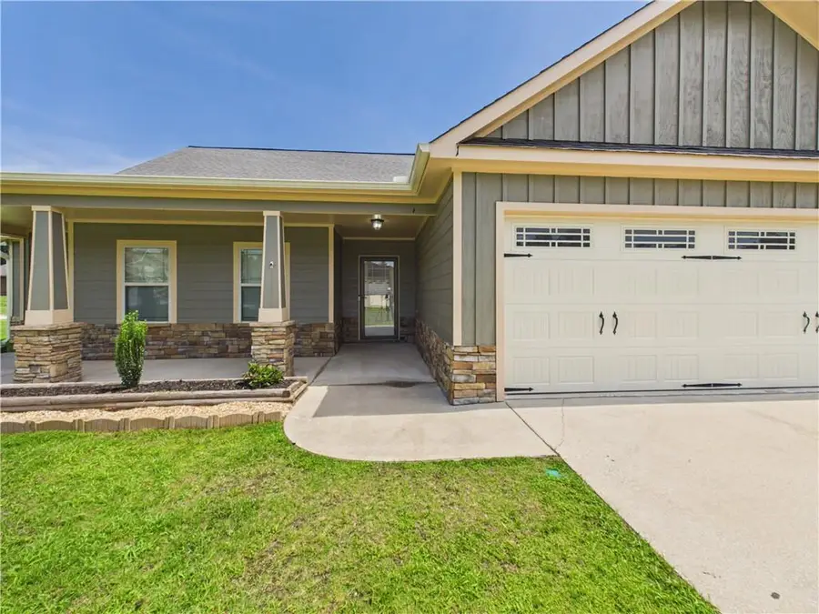 1 Woodchase Court, Phenix City, AL 36870 - #3