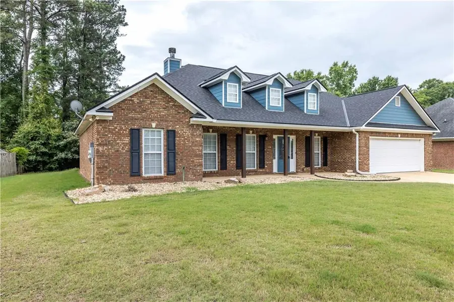 164 Meadowlark Drive, Smiths Station, AL 36877 - #2