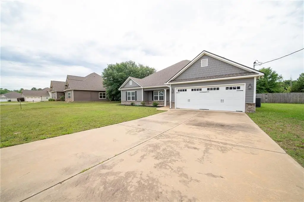 16 Maxwell Drive, Fort Mitchell, AL 36856 - #1