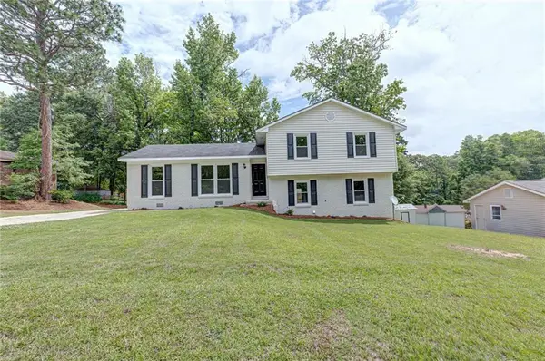 4302 Bridgewater Drive, Phenix City, AL 36867