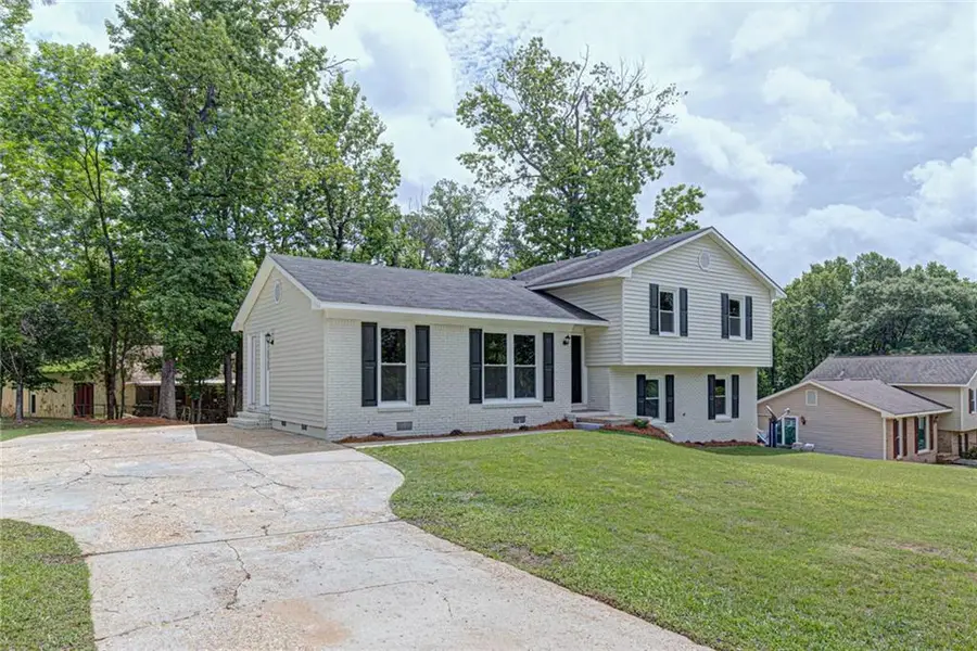 4302 Bridgewater Drive, Phenix City, AL 36867 - #3