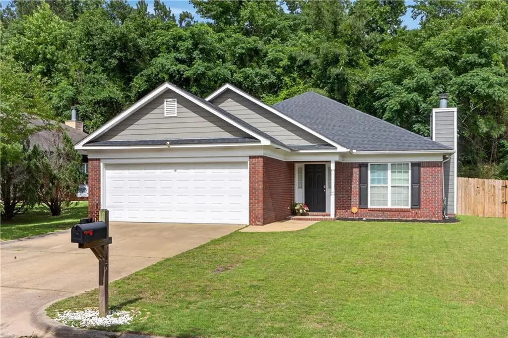 17 Devonshire Drive, Phenix City, AL 36870 - #1