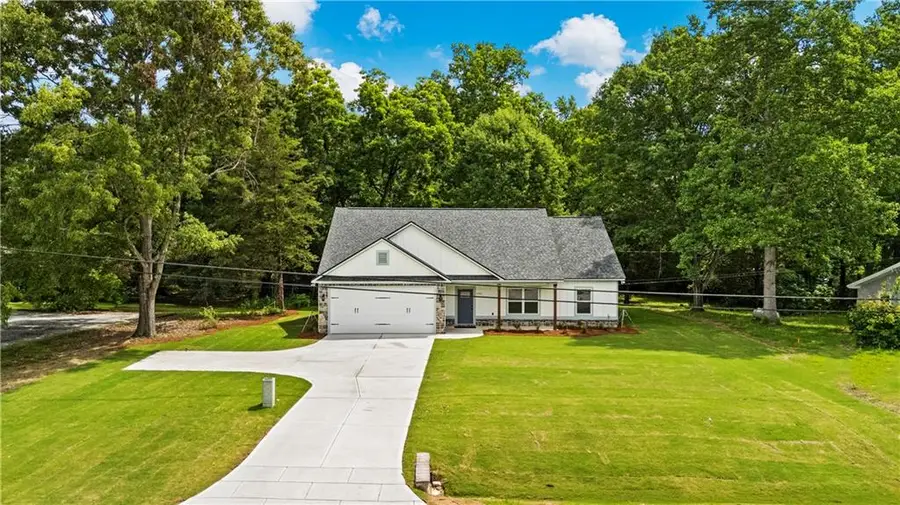 1733 Panther Parkway, Smiths Station, AL 36877 - #2