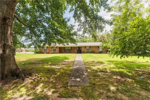 2910 War Eagle Drive, Phenix City, AL 36870