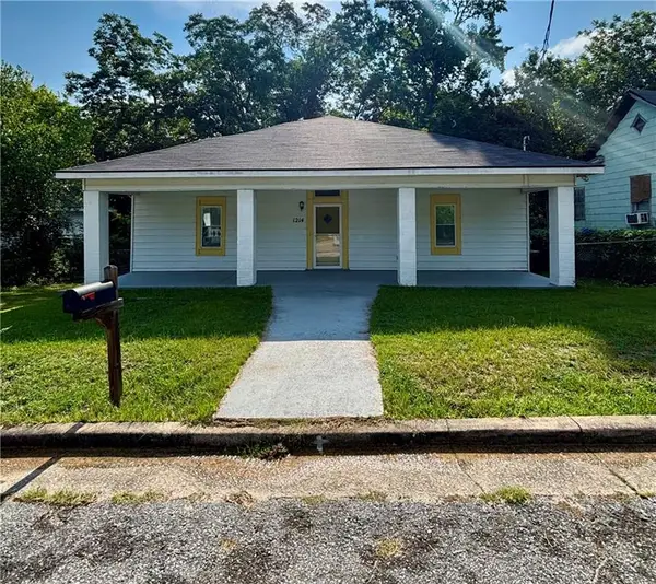 1214 13th Ave, Phenix City, AL 36867