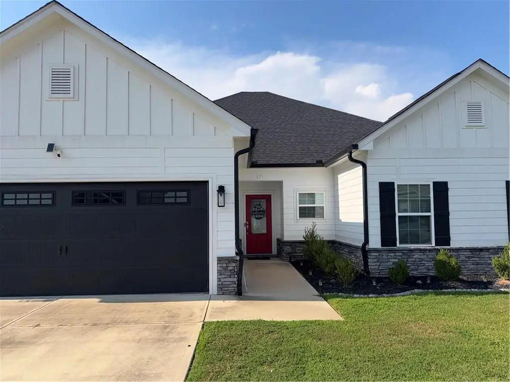 17 Ivy Way, Phenix City, AL 36867 - #1