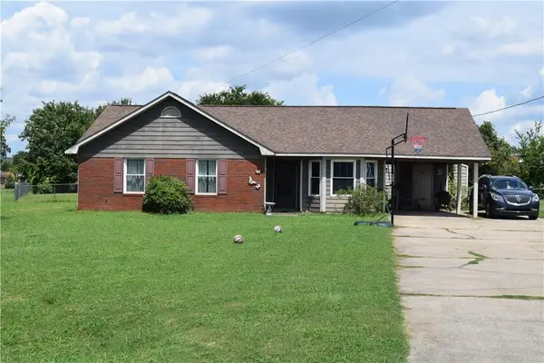 8 Blackberry Court, Fort Mitchell, AL 36856