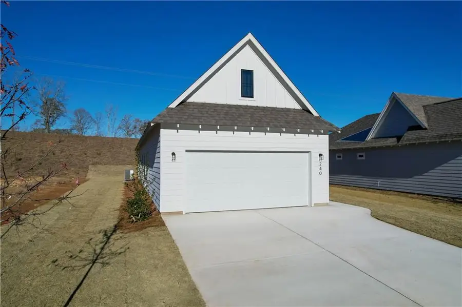 45 Crossing Court W, Valley, AL 36854 - #2