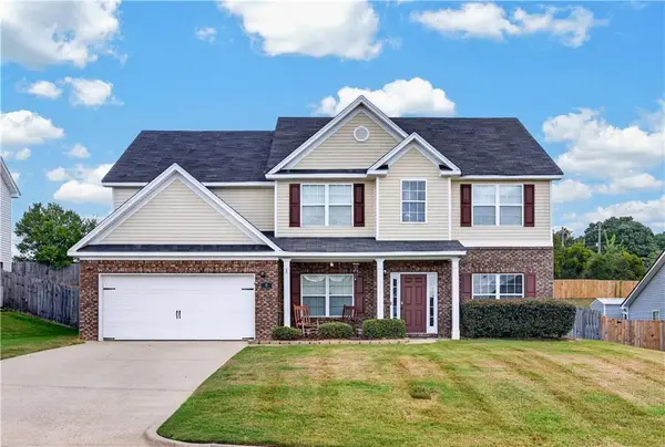 8 Oakwood Court, Phenix City, AL 36870