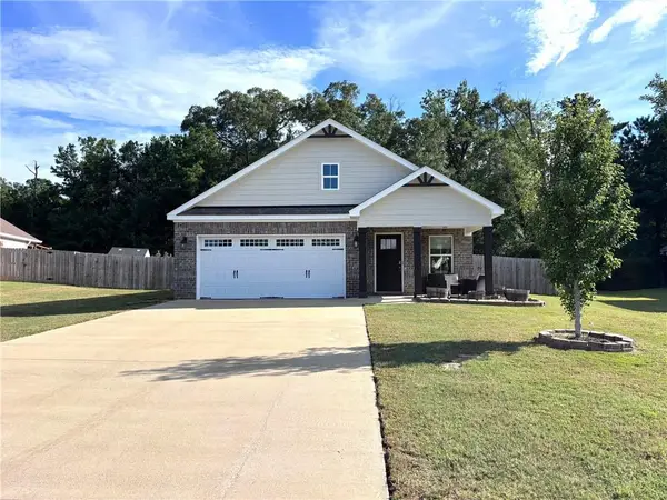 186 Quail Run Avenue Avenue, Smiths Station, AL 36877