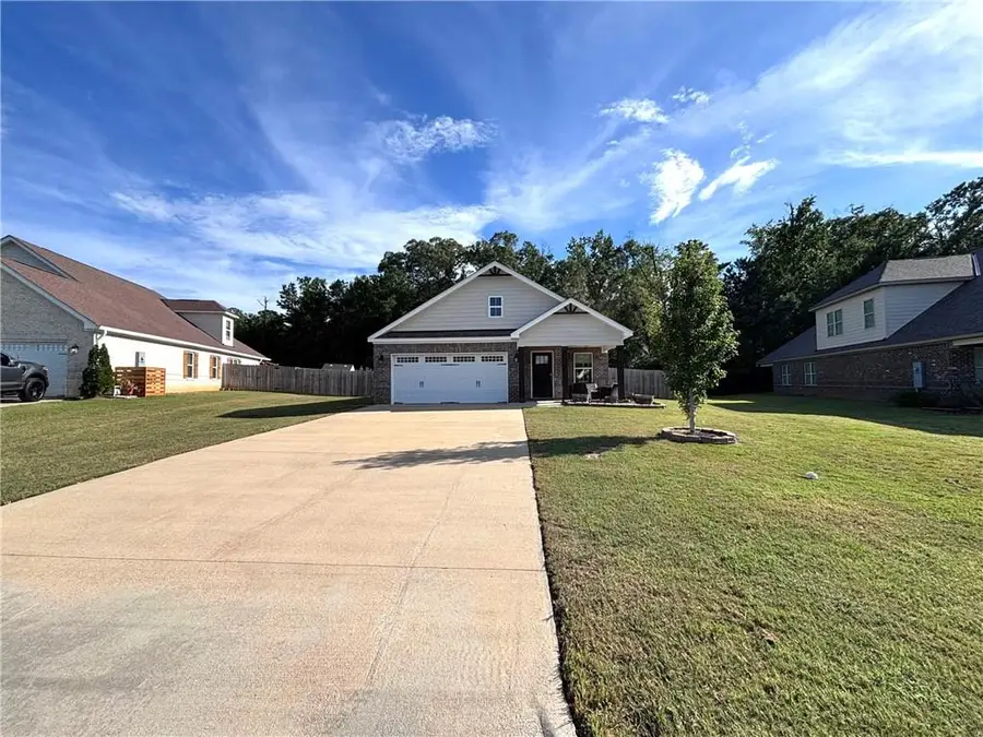 186 Quail Run Avenue Avenue, Smiths Station, AL 36877 - #2