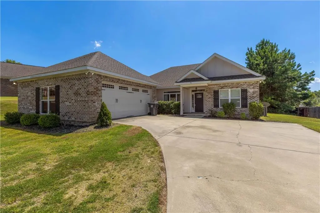 70 Tree Top Hill, Smiths Station, AL 36877 - #1