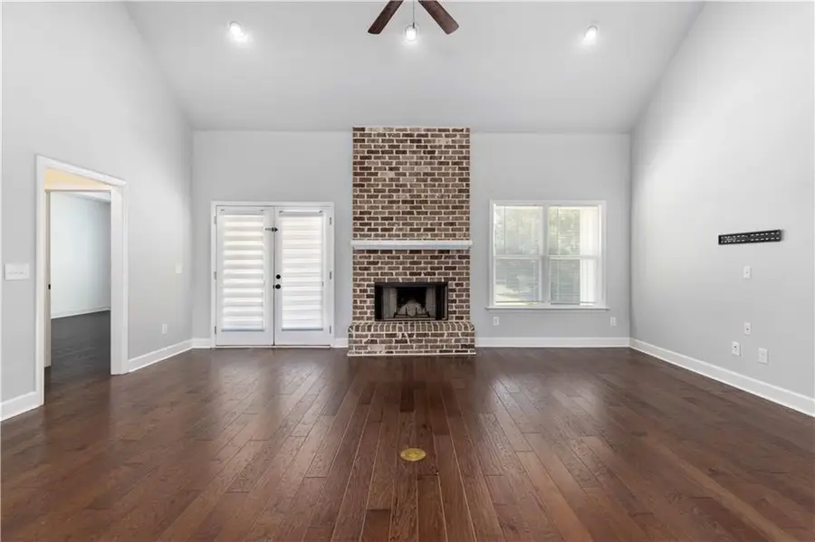 70 Tree Top Hill, Smiths Station, AL 36877 - #2