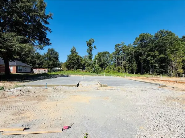 161 Lee Rd 2157, Smiths Station, AL 36877
