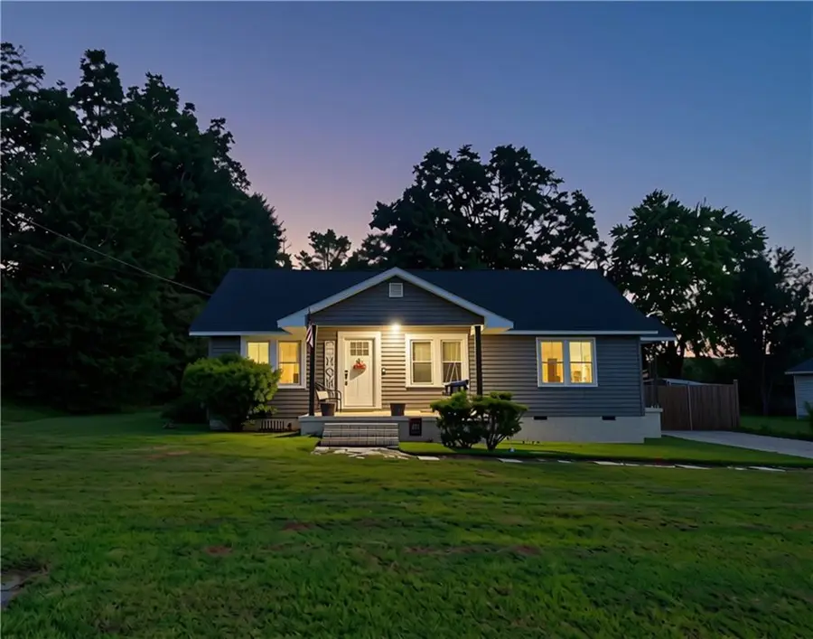 1905 41st Street, Valley, AL 36854 - #2