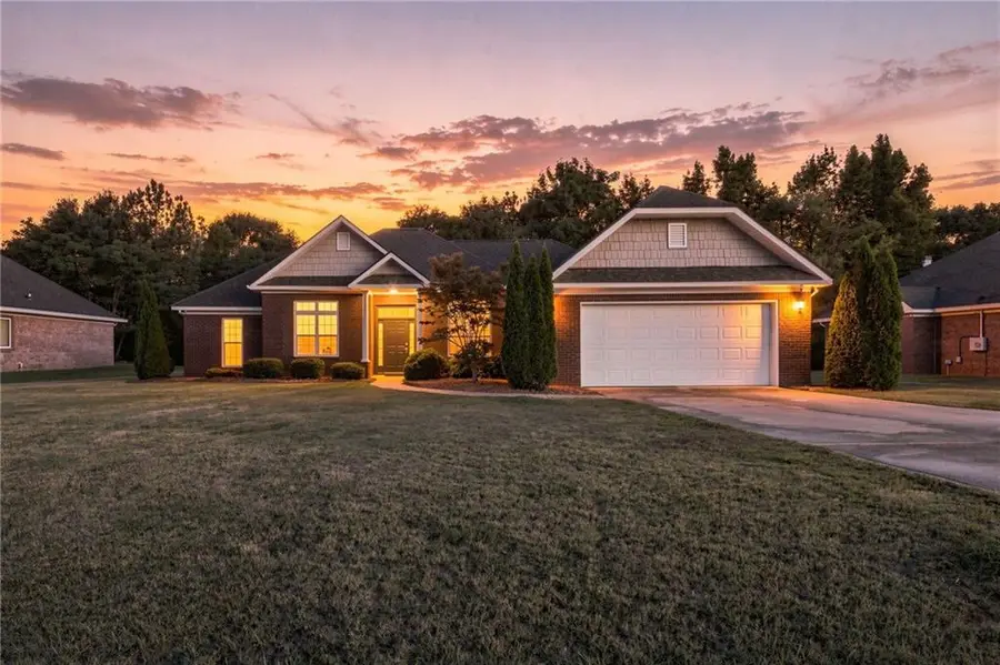 31 Ridgebrook Drive, Phenix City, AL 36869 - #3