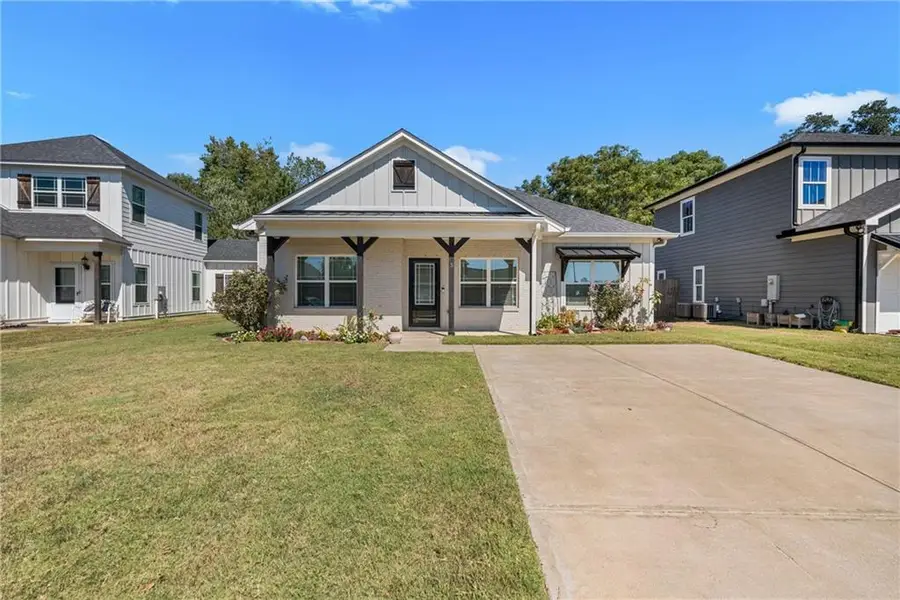 5 Gardner Way, Phenix City, AL 36869 - #2