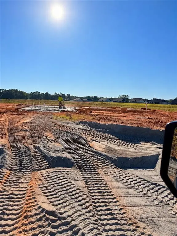 2302 Lismore Drive, Valley, AL 36854
