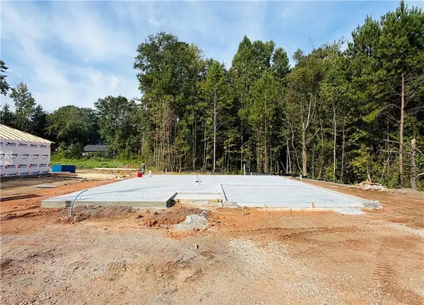 185 Lee Rd 2157, Smiths Station, AL 36877