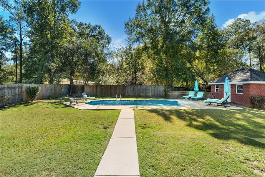 140 Meadowlark Drive, Smiths Station, AL 36877 - #3